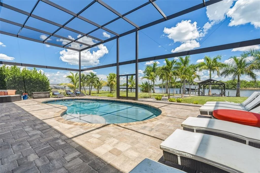 Photo of 2424 HARBOUR DRIVE