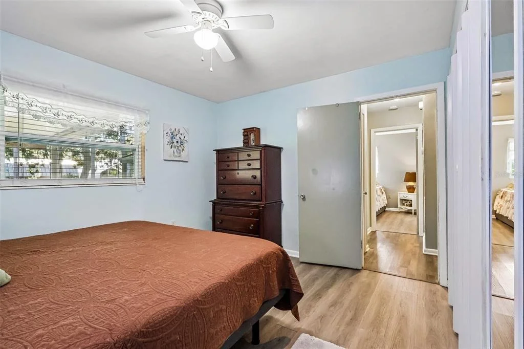 Photo of 37350 OAK LANE