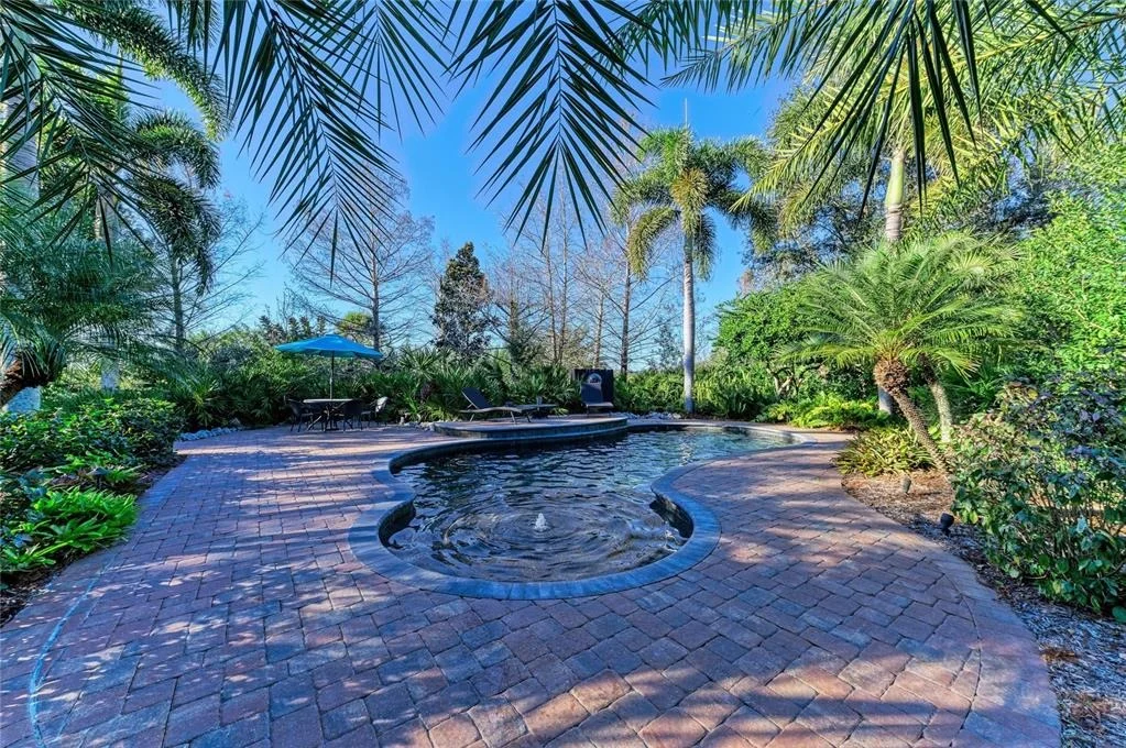 Photo of 39321 WASHINGTON LOOP ROAD
