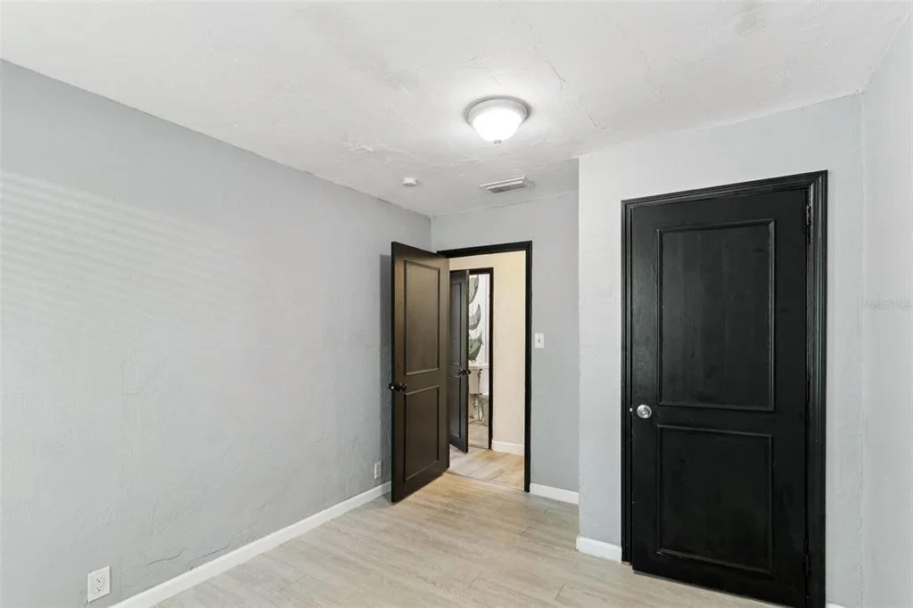 Photo of 1623 NE 16TH WAY