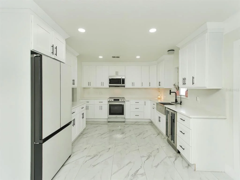 Photo of 7561 LAKE ANDREA CIRCLE