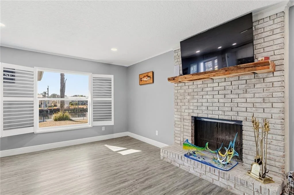 Photo of 1621 SPRING GARDEN DRIVE
