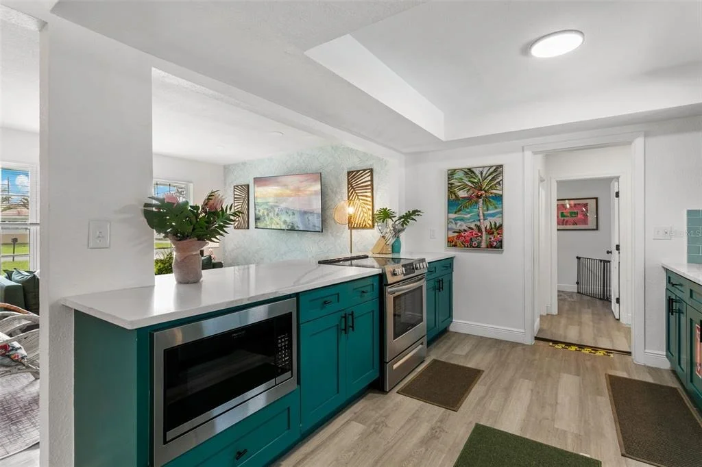 Photo of 412 DEVILLE DRIVE E