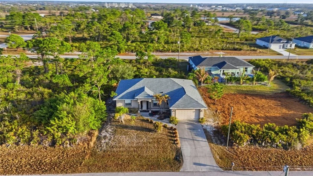 Photo of 6 TRANSON LANE