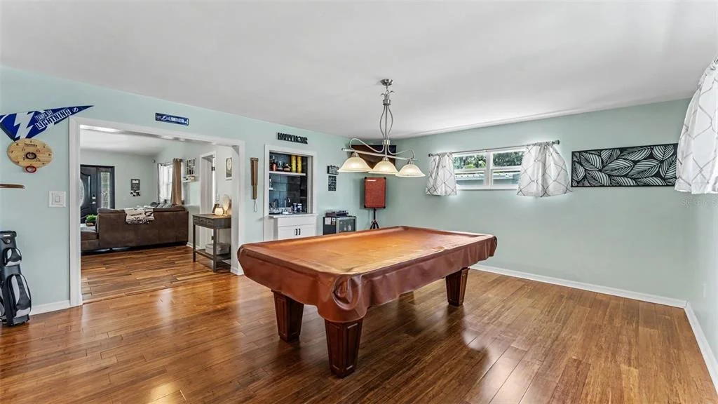 Photo of 680 SUNSET DRIVE