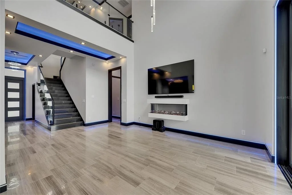 Photo of 6528 SIMONE SHORES CIRCLE