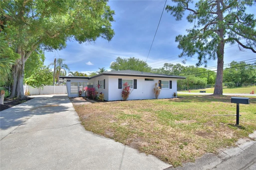 Photo of 3553 CENTER CIRCLE
