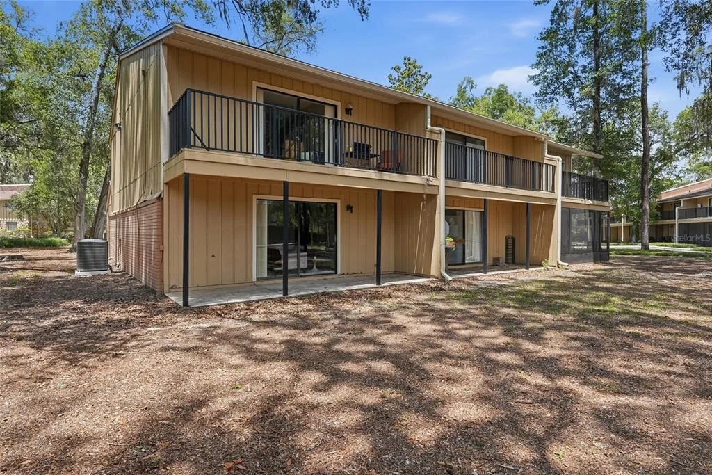 Photo of Unit 301 at 507 NW 39TH ROAD