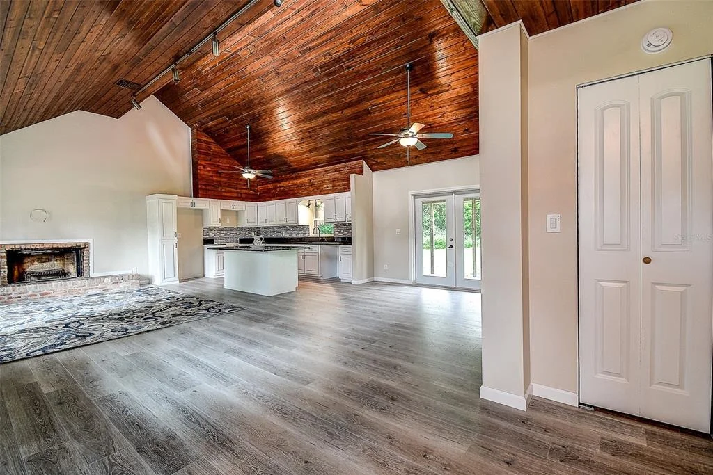 Photo of 11700 VALLEY ROAD