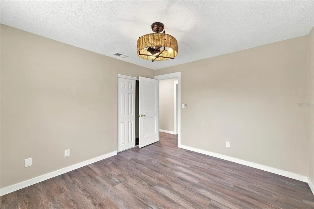 Photo of 6622 GLENCOE DRIVE