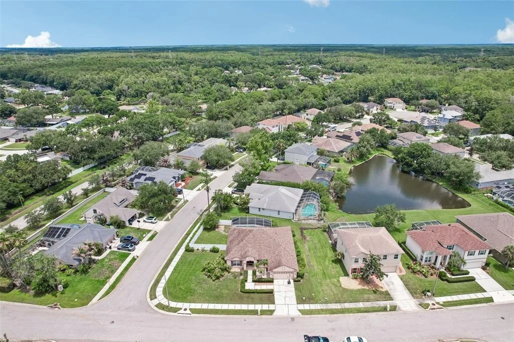 Photo of 1008 ROBINWOOD DRIVE