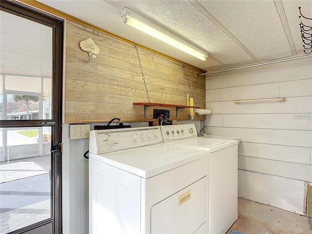 Photo of 807 SWALLOW LANE