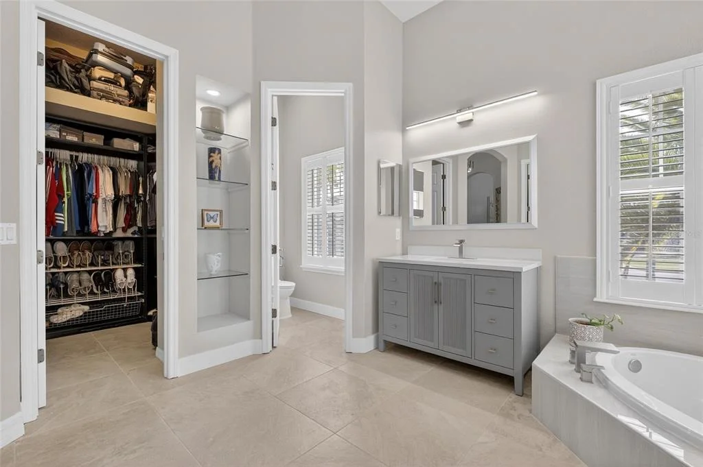 Photo of 719 ISLEBAY DRIVE