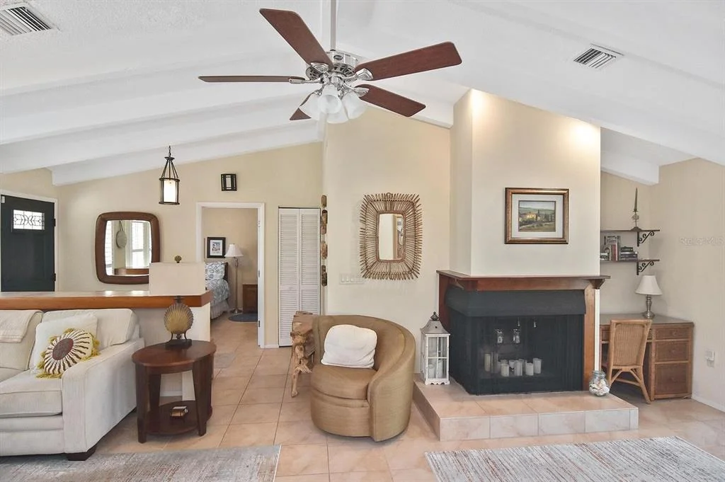 Photo of 429 DARLING DRIVE