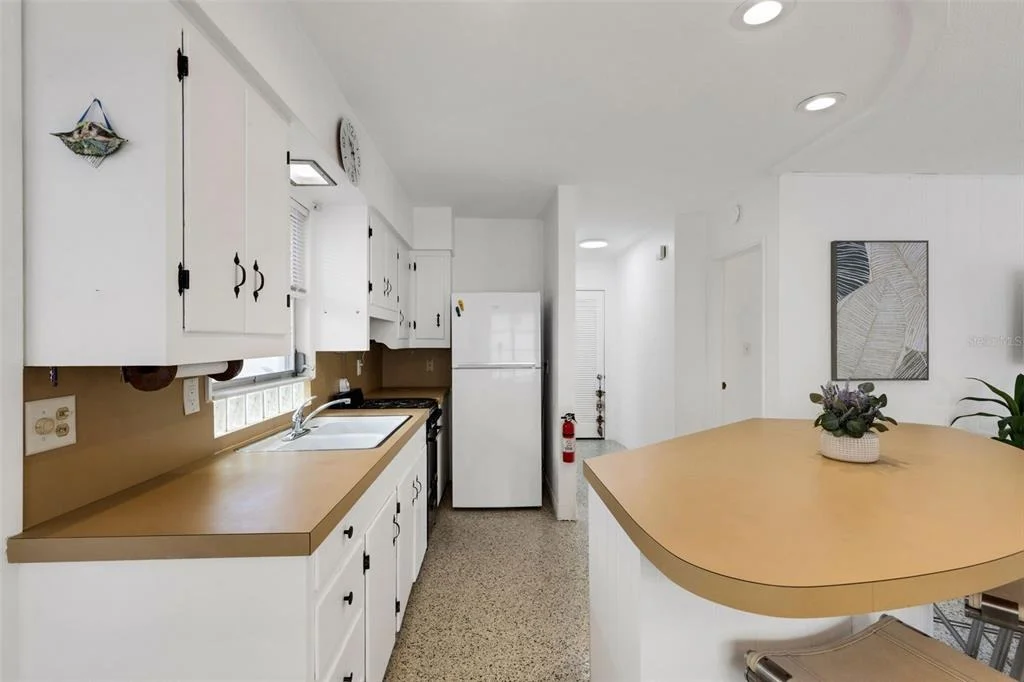 Photo of 531 GRANADA AVENUE