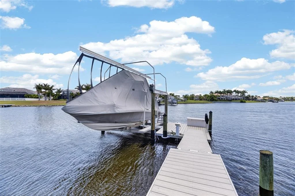 Photo of 825 MANNS HARBOR DRIVE