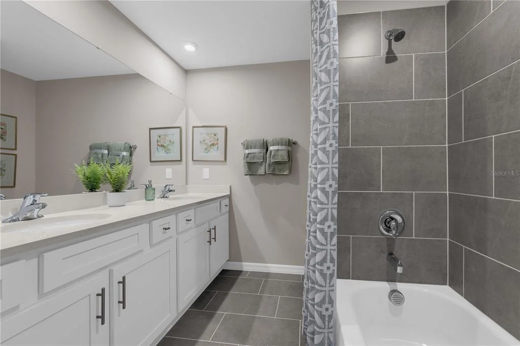 Photo of 4442 RIVER BEACON BOULEVARD
