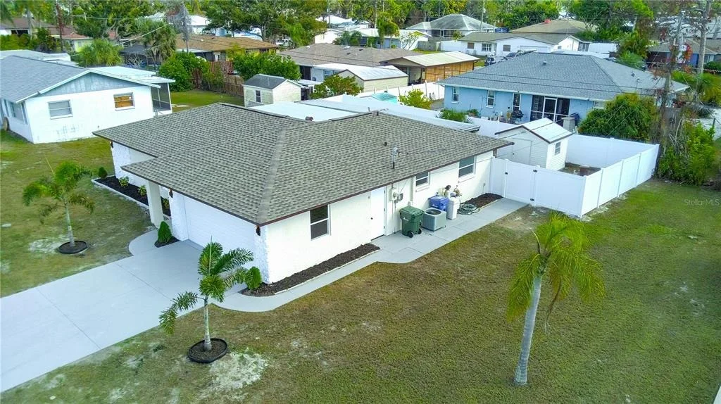 Photo of 1461 ROYAL ROAD