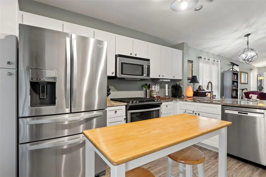 Photo of 8620 PERSEA COURT