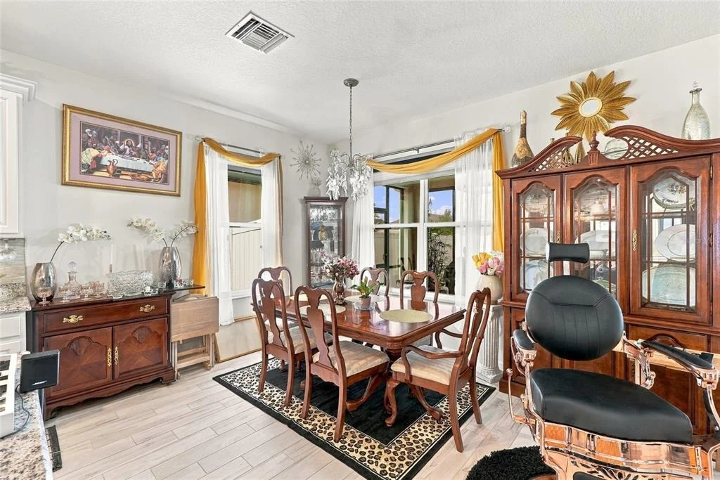 Photo of 944 OLD WINDSOR WAY