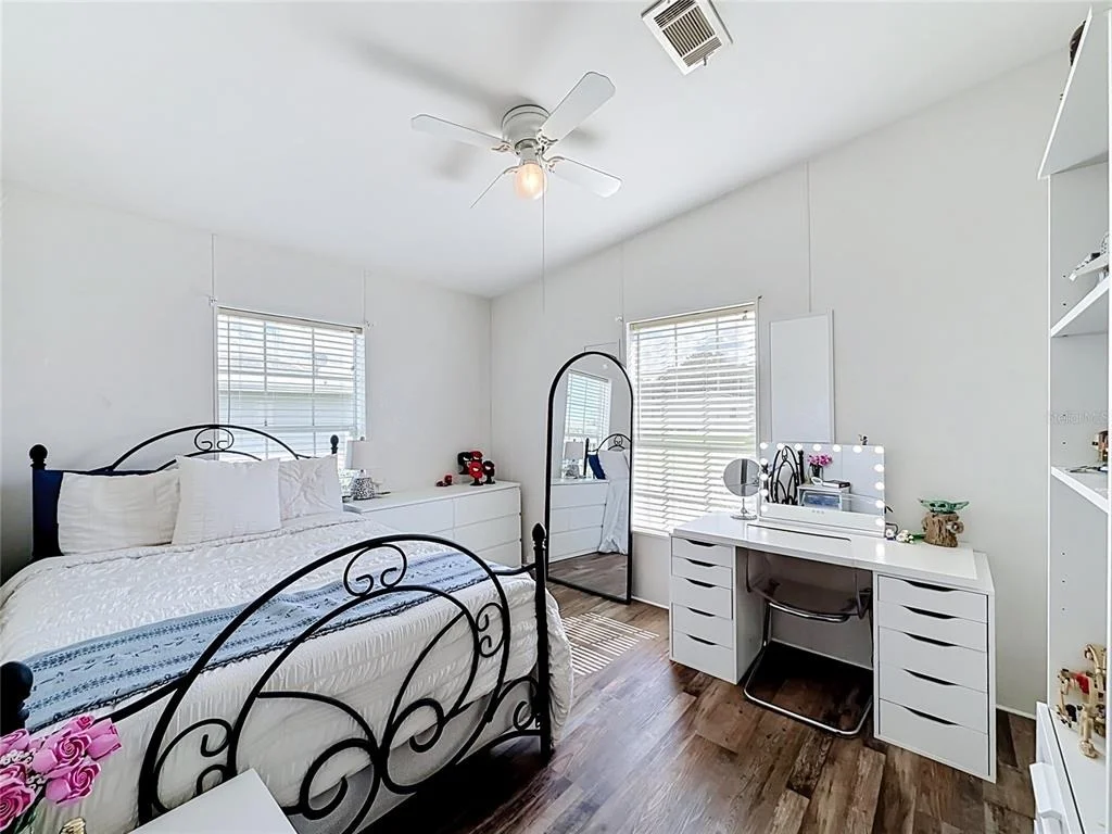 Photo of 25110 ALAMANDA DR