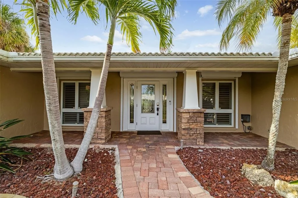 Photo of 565 COMMONWEALTH PLACE