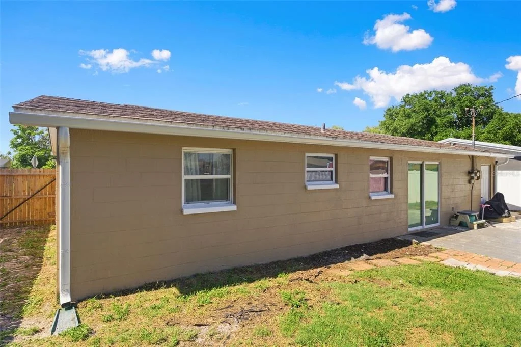 Photo of 4327 BEACON SQUARE DRIVE
