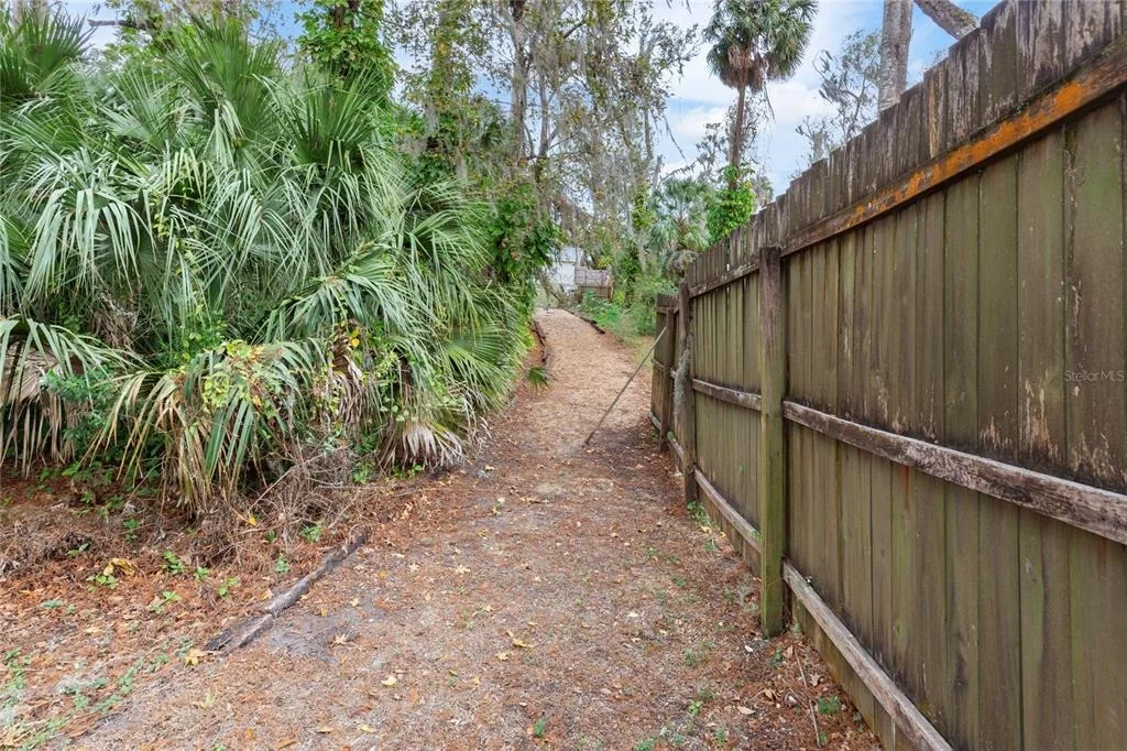 Photo of 4162 ALAFIA BOULEVARD