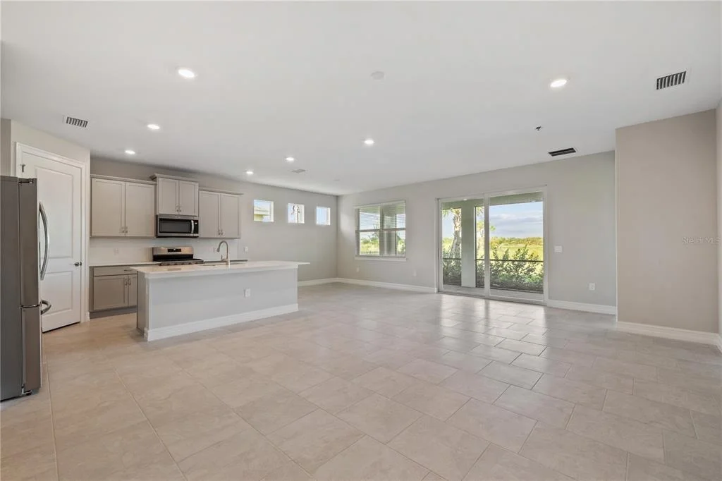 Photo of 17740 SHADE TREE LOOP