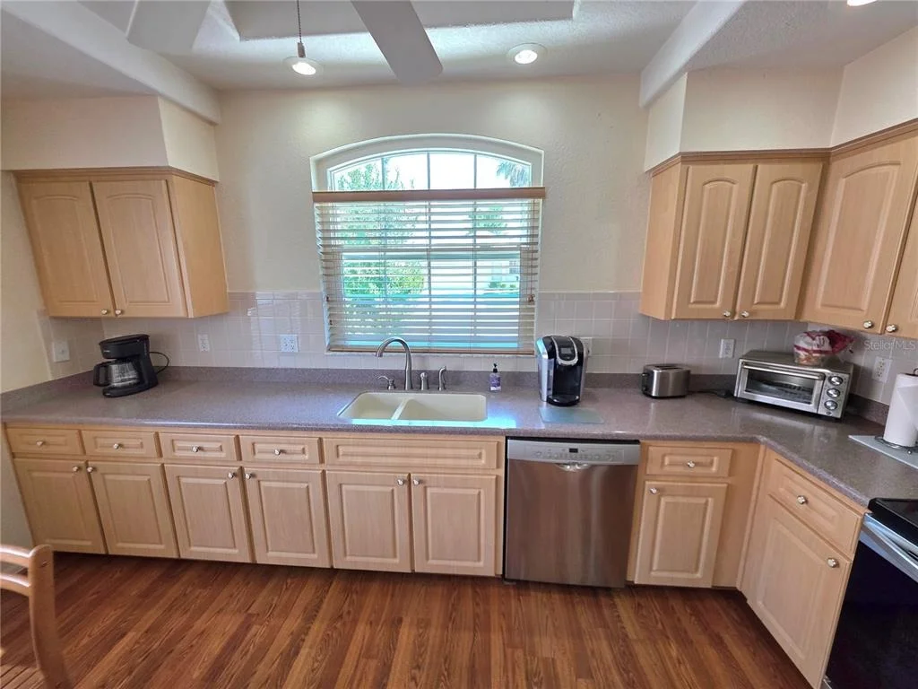Photo of 225 ROYAL PALM WAY