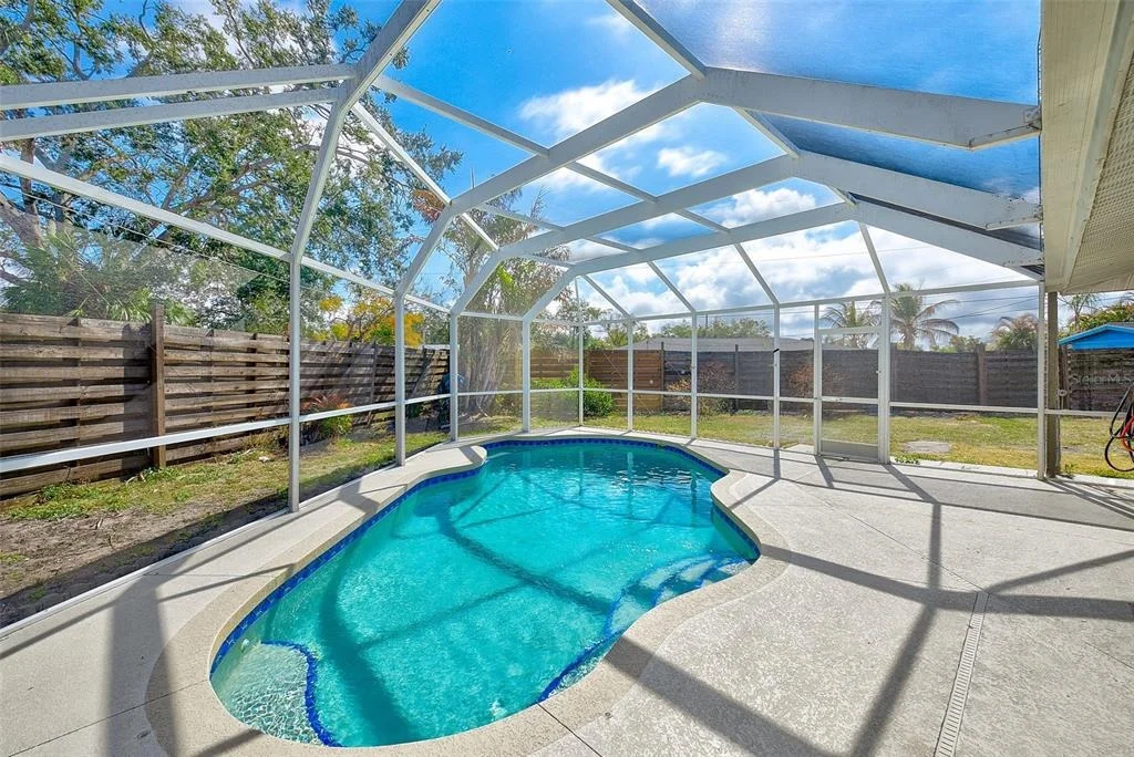 Photo of 3946 OMEGA CIRCLE
