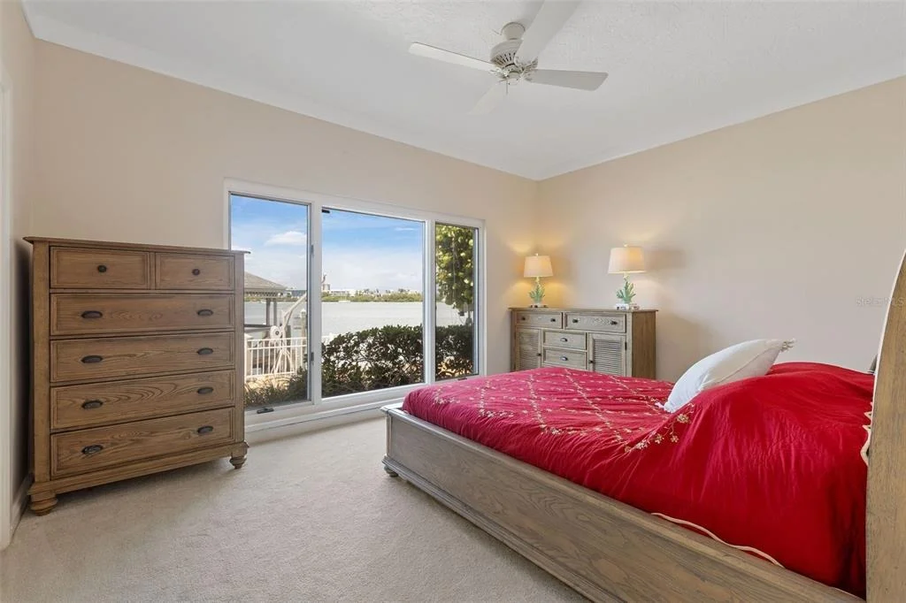Photo of 290 BAYSIDE DRIVE
