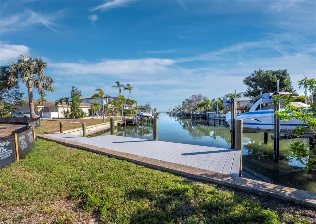 Photo of 500 OUTRIGGER LANE