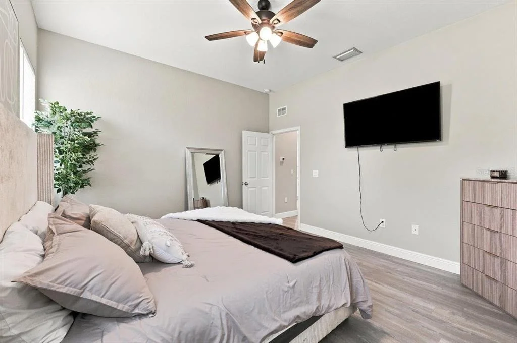 Photo of 795 CROSSTOWER DRIVE
