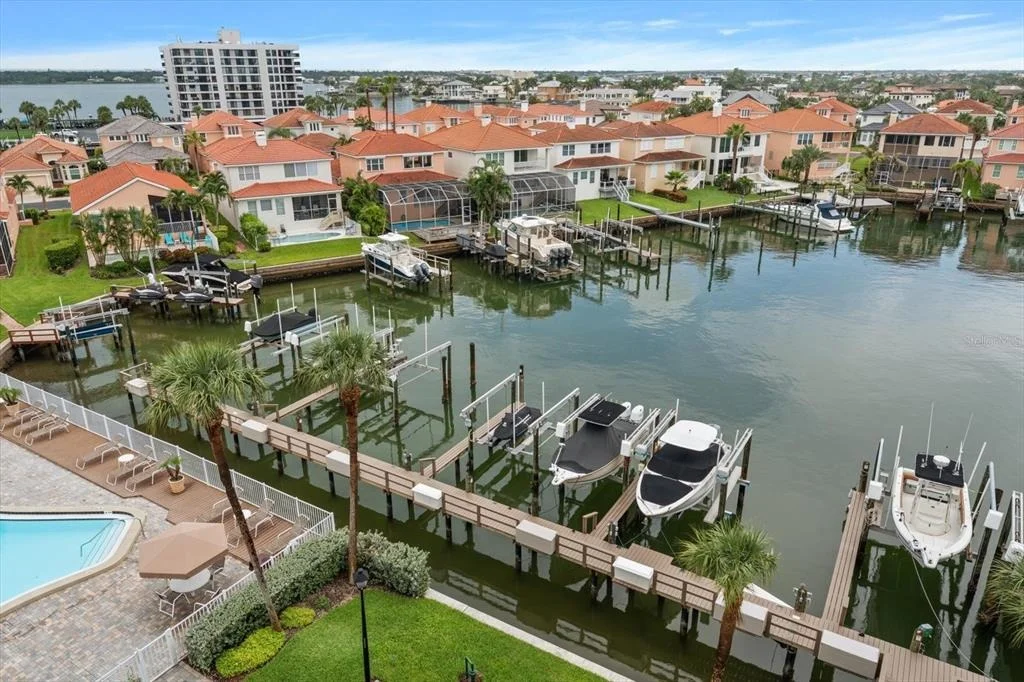 Photo of Unit 607 at 1621 GULF BOULEVARD