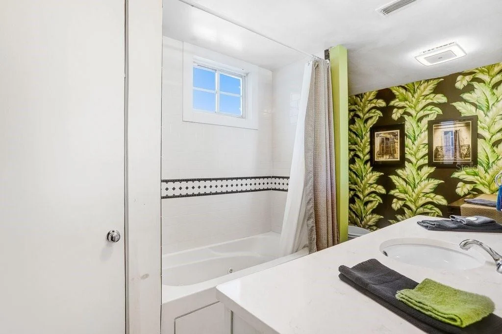 Photo of 8407 INTERBAY BOULEVARD