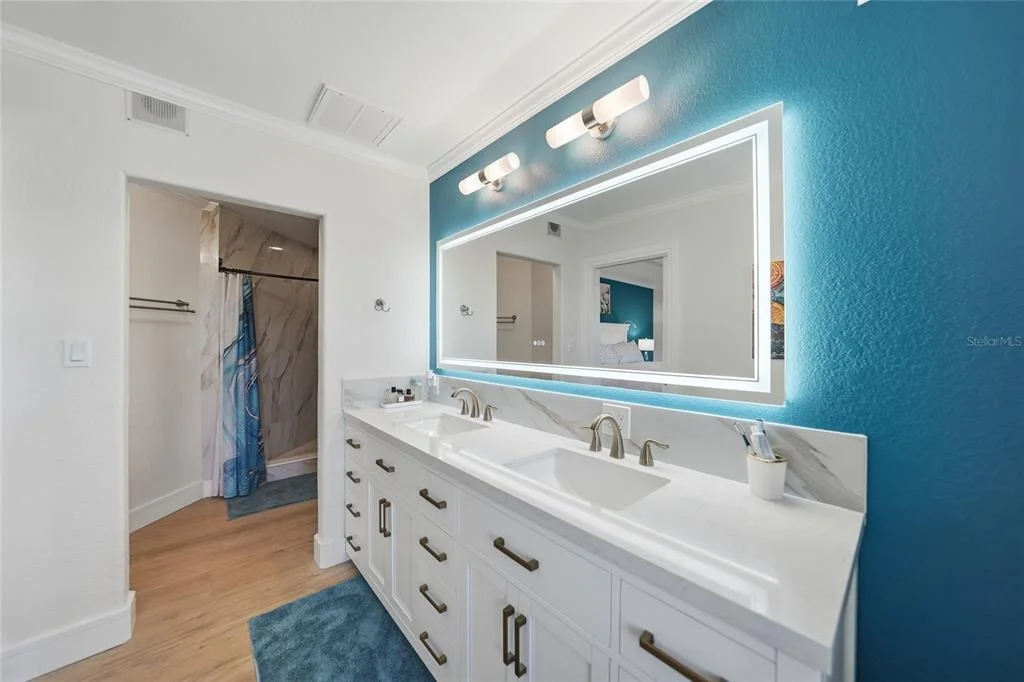 Photo of 8416 RIVERSIDE DRIVE