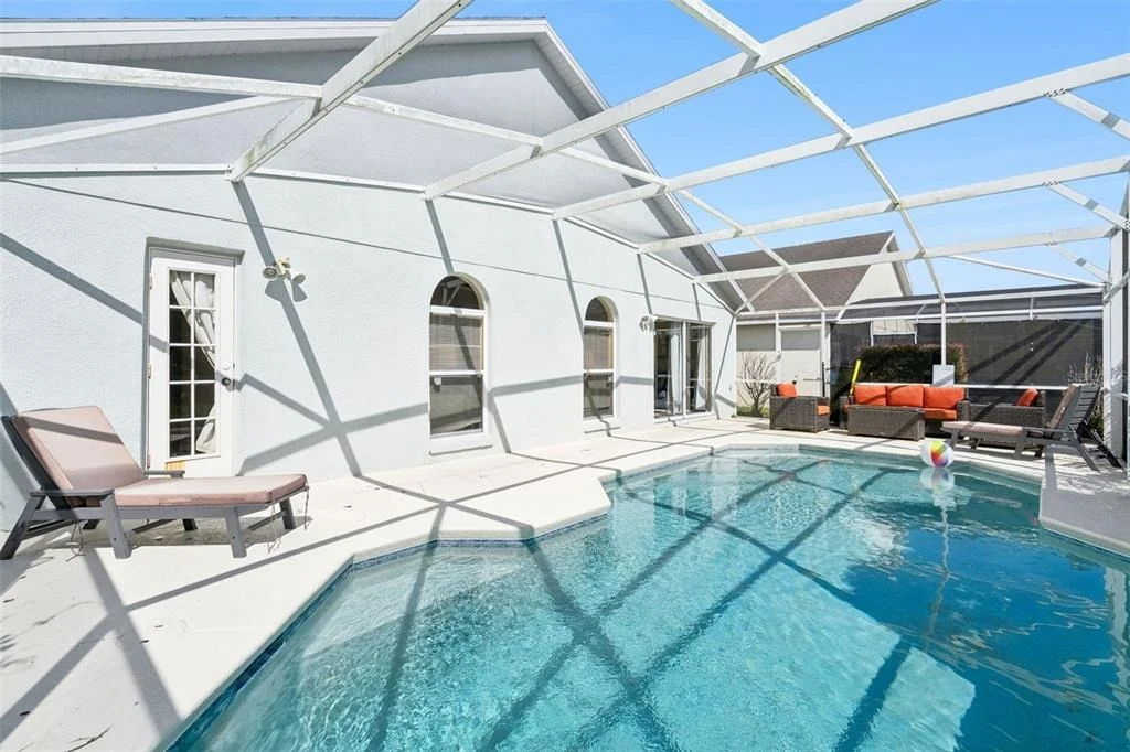 Photo of 905 LOCKBREEZE DRIVE