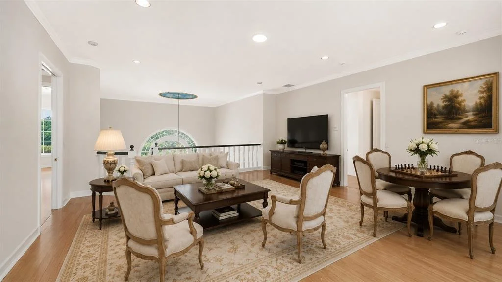 Photo of 916 MACEWEN DRIVE