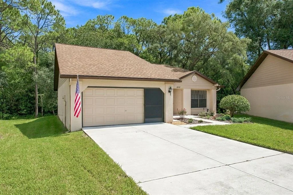 Photo of 6810 PLUMLEAF COURT