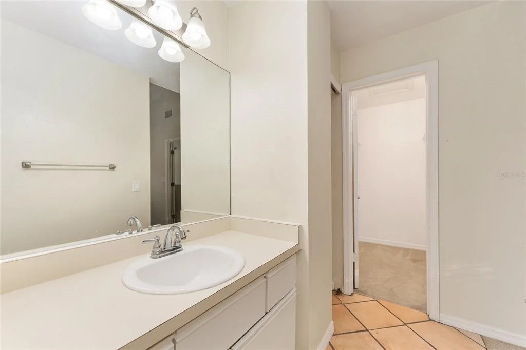 Photo of Unit K at 345 NW 48TH BOULEVARD
