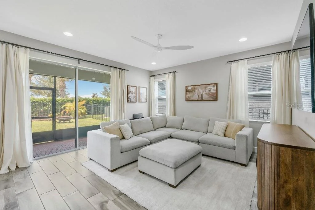Photo of 6135 VOYAGERS PLACE