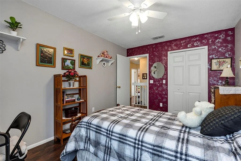 Photo of 406 STERLING LAKE DR