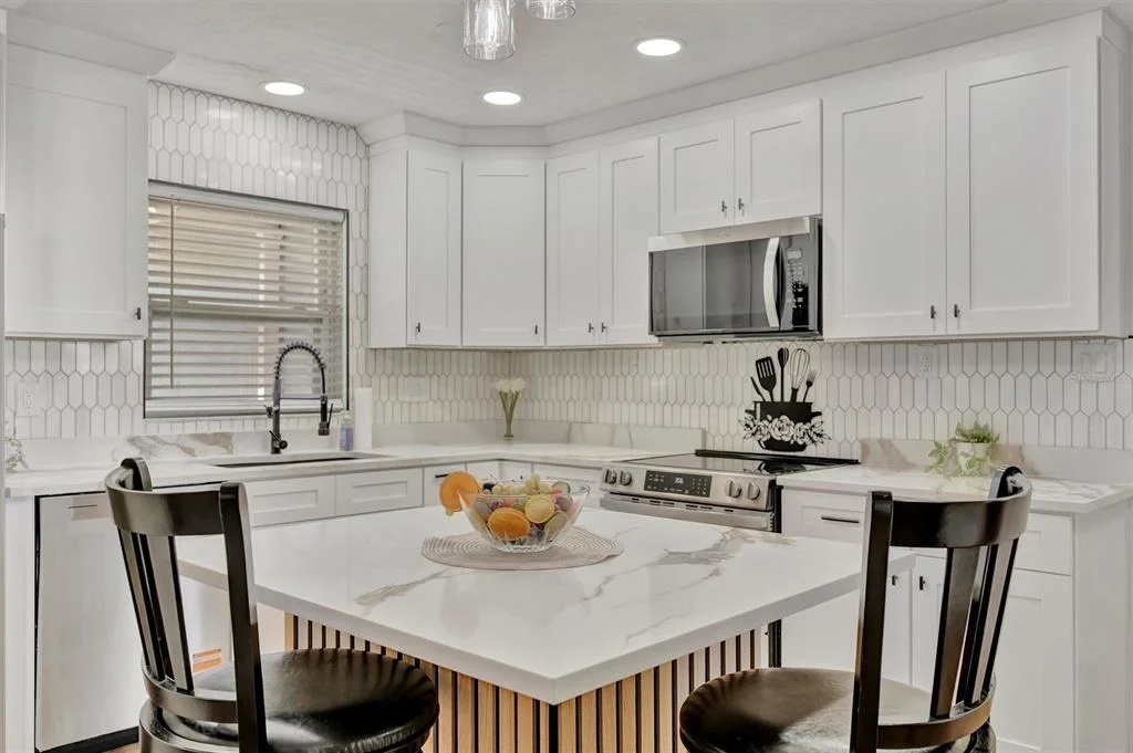 Photo of 6209 FLAMINGO DRIVE