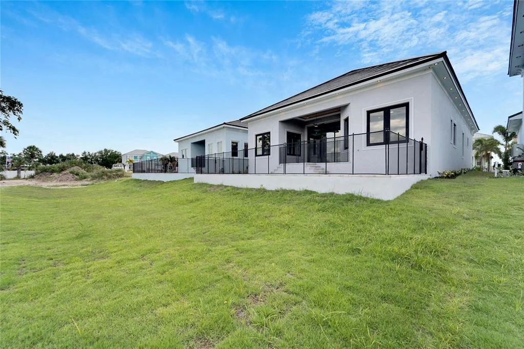 Photo of 6540 SIMONE SHORES CIRCLE