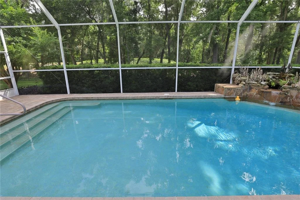 Photo of 7122 SE 12TH CIRCLE