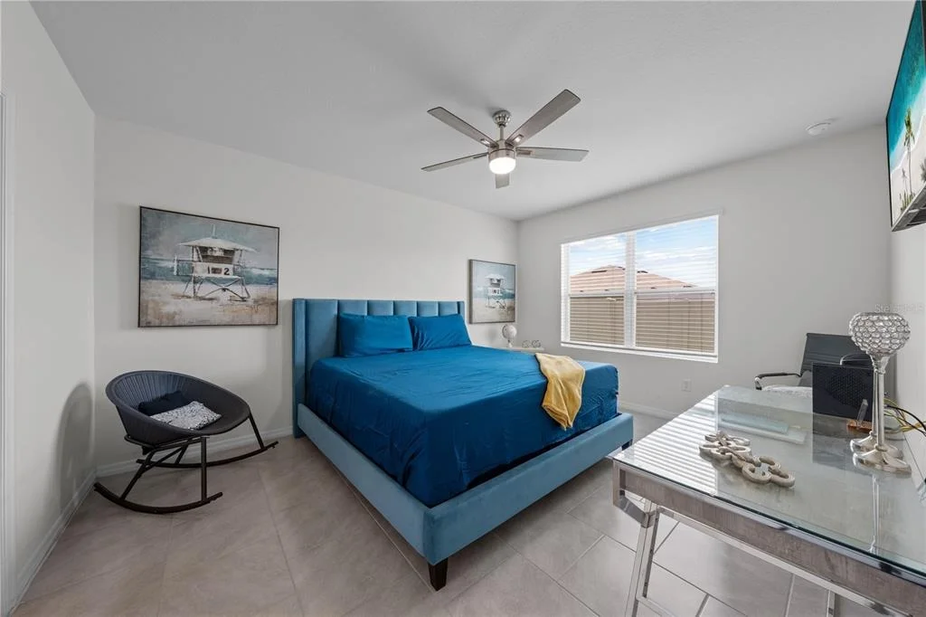 Photo of 1242 IGUANA LOOP