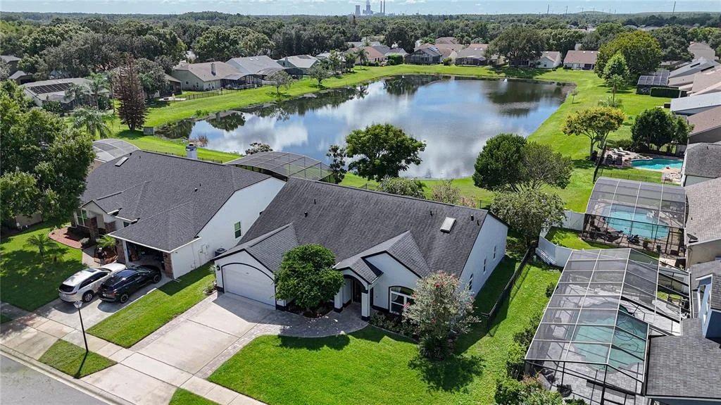 Photo of 12845 FORESTEDGE CIRCLE
