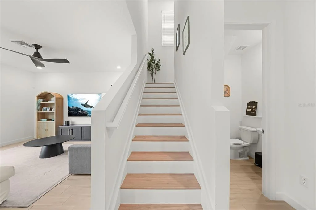 Photo of 660 VERIDIAN CIRCLE NW