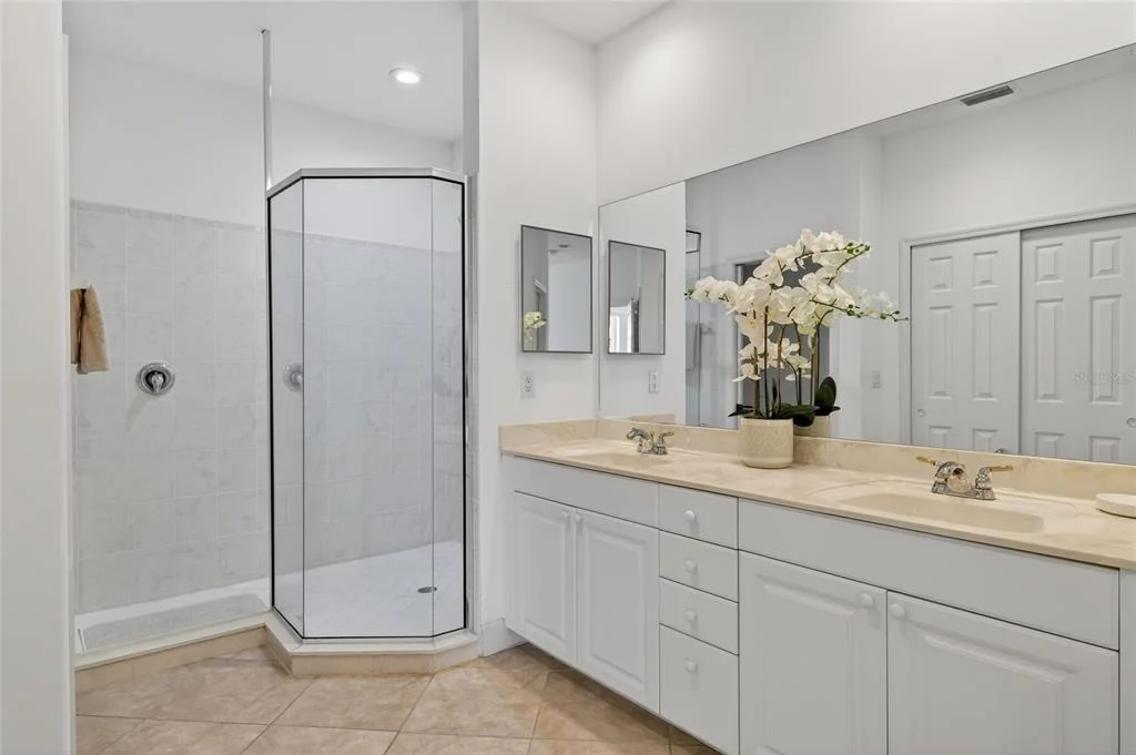 Photo of Unit D at 3336 SUNSET KEY CIRCLE